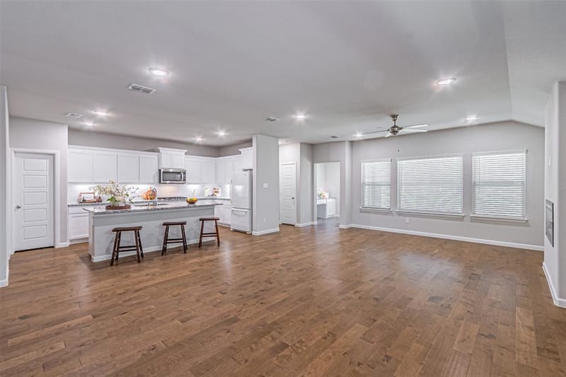 5532 Santa Elena Court, Fort Worth TX 76126 - Photo 6