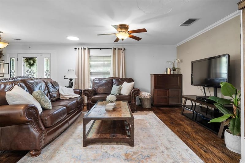 301 Meadow Knoll Drive, Double Oak TX 75077 - Photo 6