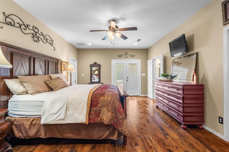 301 Meadow Knoll Drive, Double Oak TX 75077 - Photo 17