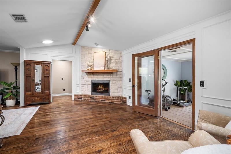301 Meadow Knoll Drive, Double Oak TX 75077 - Photo 8