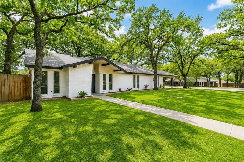 1917 Toplea Drive, Euless TX 76040 - Photo 33