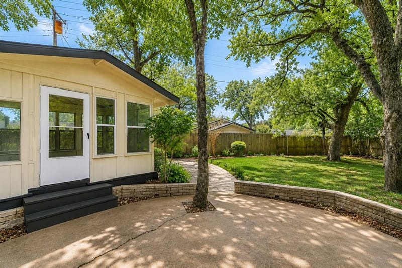 1917 Toplea Drive, Euless TX 76040 - Photo 37