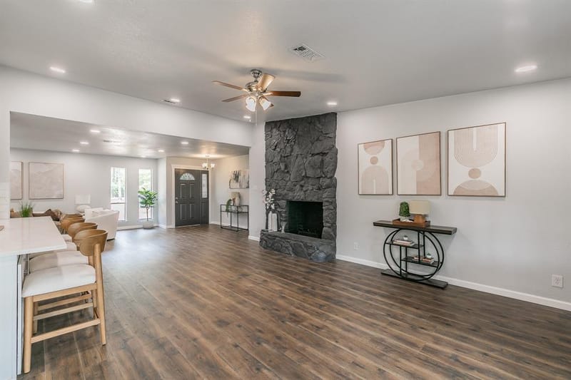 1917 Toplea Drive, Euless TX 76040 - Photo 8