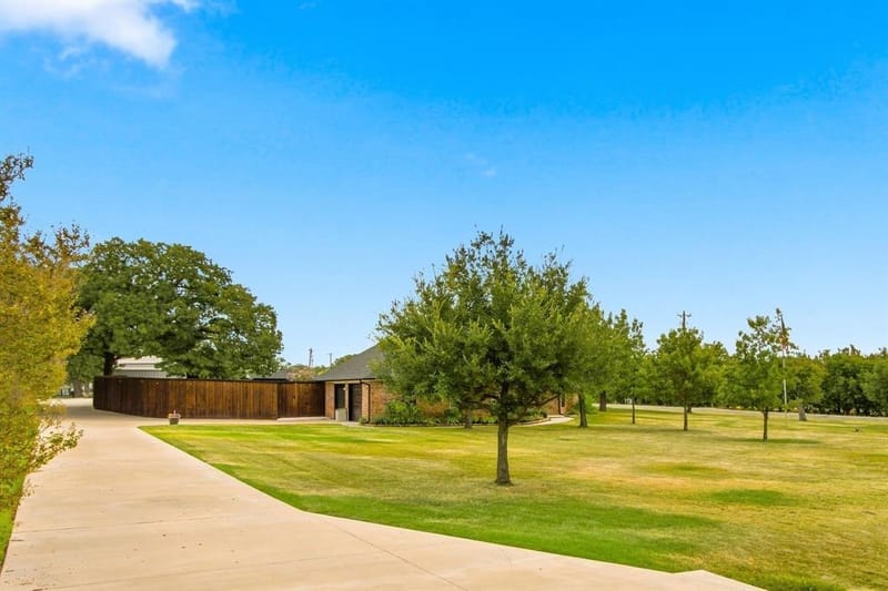 138 Green Oaks Drive, Bartonville TX 76226 - Photo 38