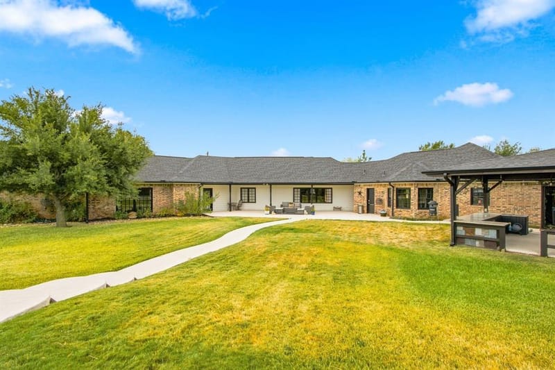 138 Green Oaks Drive, Bartonville TX 76226 - Photo 35