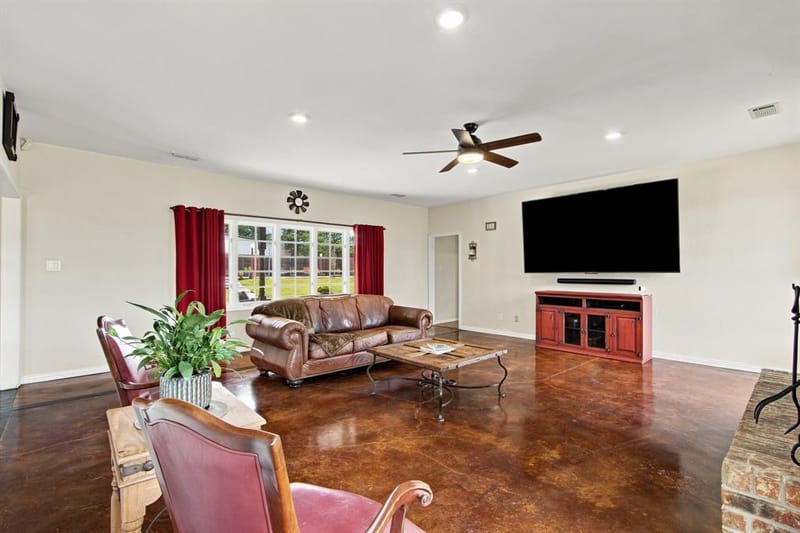 138 Green Oaks Drive, Bartonville TX 76226 - Photo 8