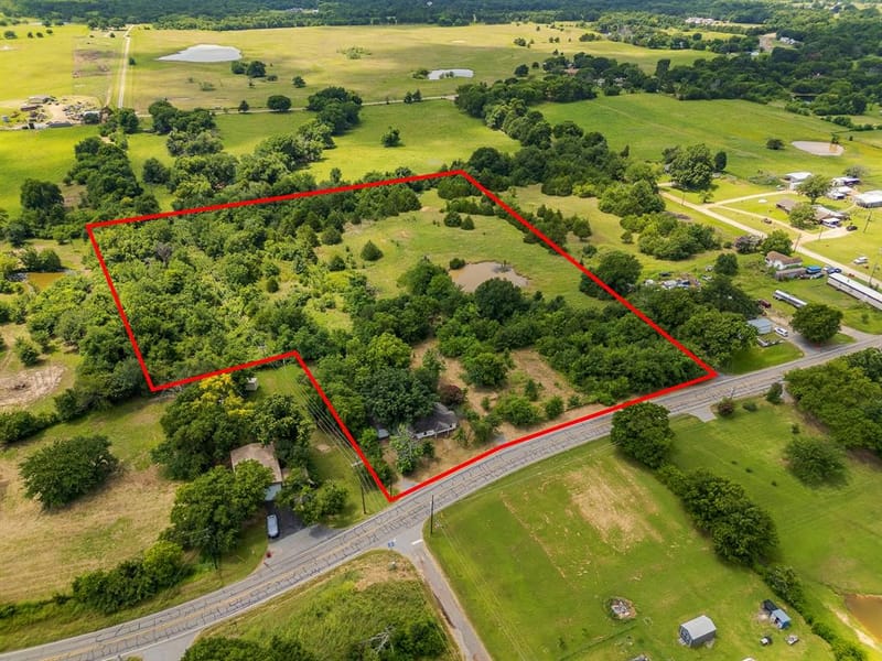 314 E Maple Street, Ravenna TX 75476