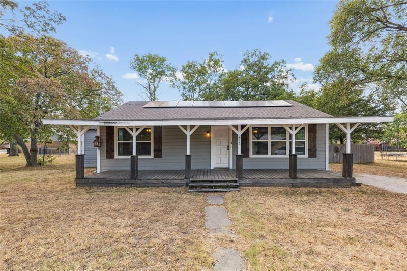 416 S Harrison Street, Pilot Point TX 76258
