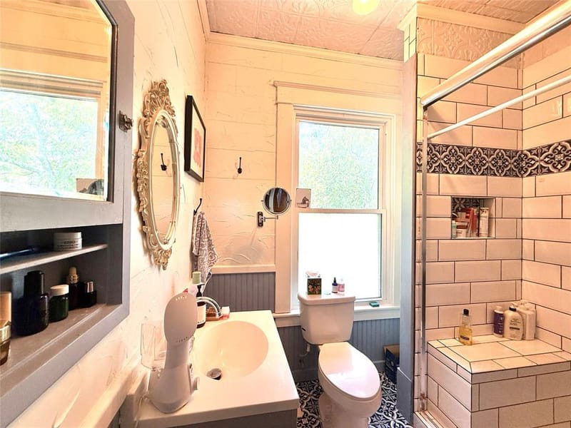 2223 N 6th Street, Waco TX 76708 - Photo 11
