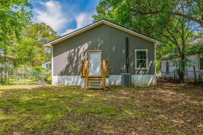 1457 W Austin Street, Paris TX 75460 - Photo 15