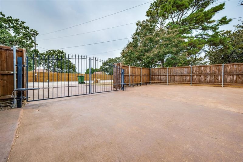 233 Oak Street, Highland Village TX 75077 - Photo 35