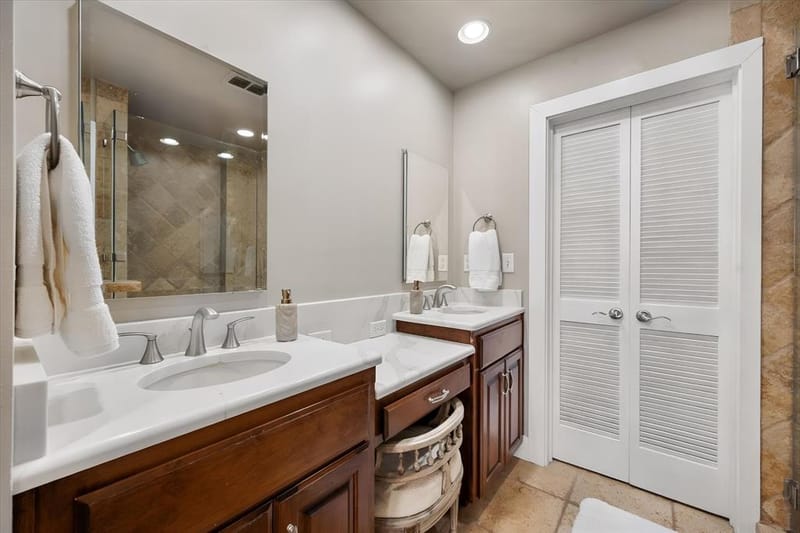 411 W 7th Street # 906, Fort Worth TX 76102 - Photo 16