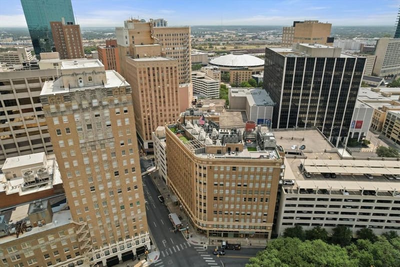 411 W 7th Street # 906, Fort Worth TX 76102 - Photo 32