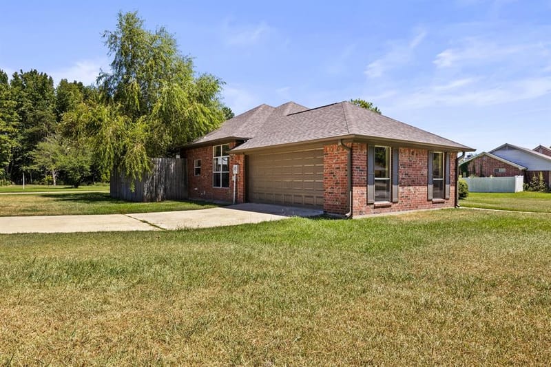 307 Bob White, Pittsburg TX 75686 - Photo 3