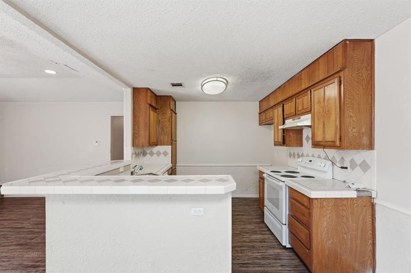 6017 Sundown Drive, Watauga TX 76148 - Photo 12
