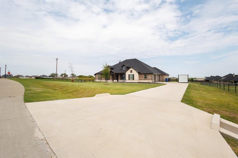 7604 Midway Ridge Trail, Ponder TX 76259 - Photo 25