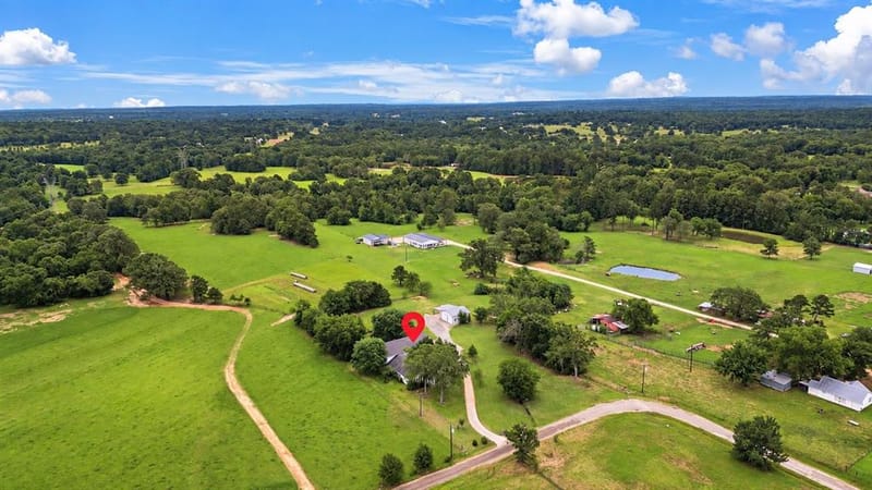 20272 County Road 4126, Lindale TX 75771