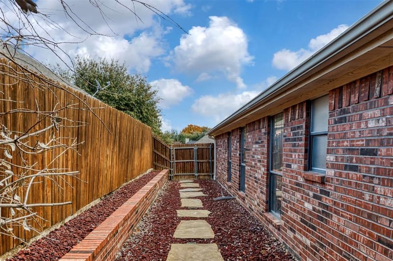 432 Shelby Drive, Burleson TX 76028 - Photo 33