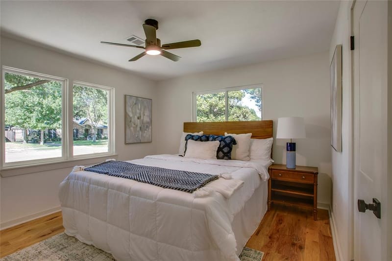 2828 Larkspur Lane, Dallas TX 75233 - Photo 6