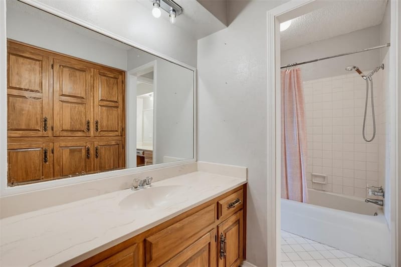 4633 Saldana Drive, Fort Worth TX 76133 - Photo 30