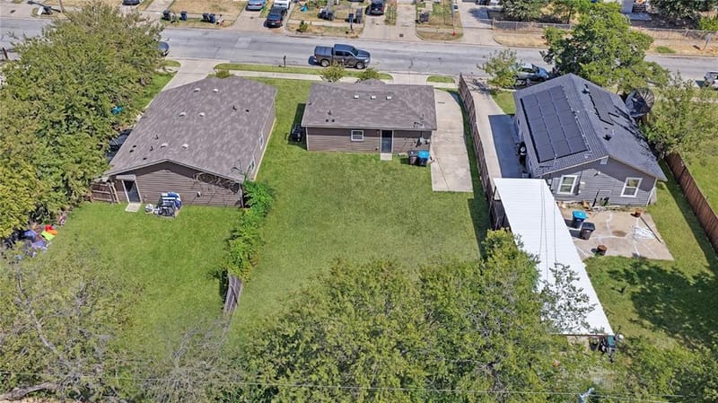 1216 E Powell Avenue, Fort Worth TX 76104 - Photo 16