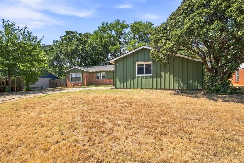 810 Arthur Drive, Arlington TX 76013