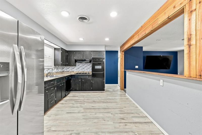 810 Arthur Drive, Arlington TX 76013 - Photo 8