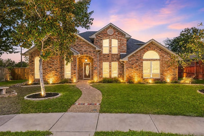 1222 Dentonshire Drive, Carrollton TX 75007