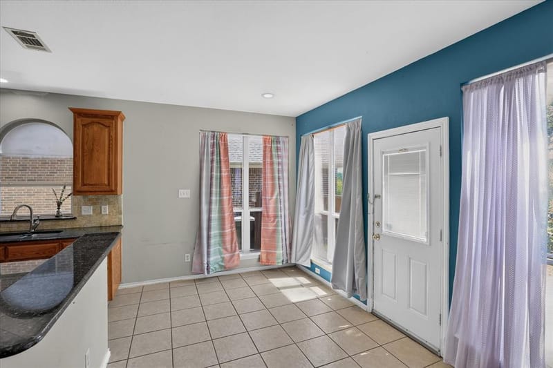 8646 Granville Drive, Dallas TX 75249 - Photo 13