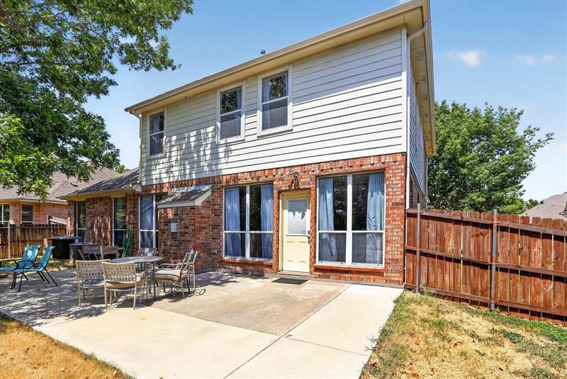 8646 Granville Drive, Dallas TX 75249 - Photo 36