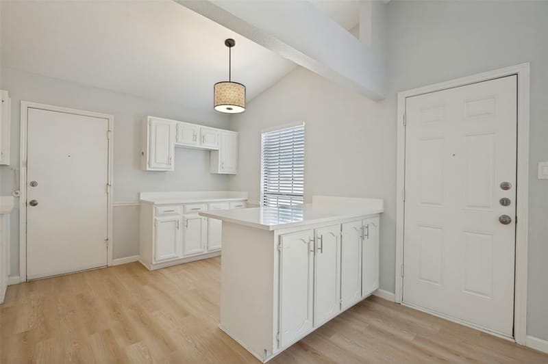 2602 Knoll Trail, Euless TX 76039 - Photo 13
