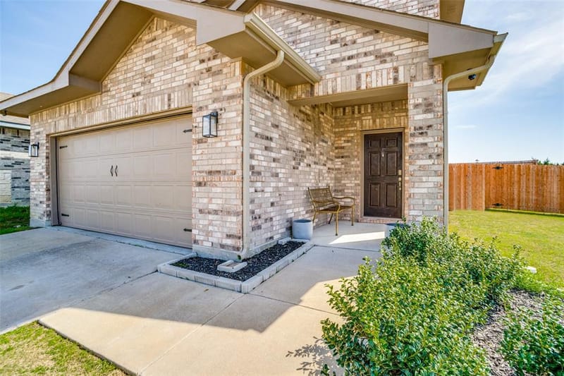 2209 Hanover Street, Farmersville TX 75442 - Photo 2