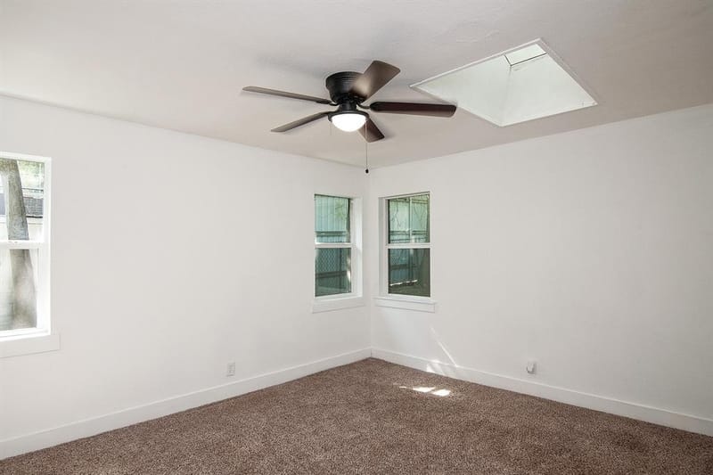 7326 Maringo Drive, Dallas TX 75227 - Photo 18
