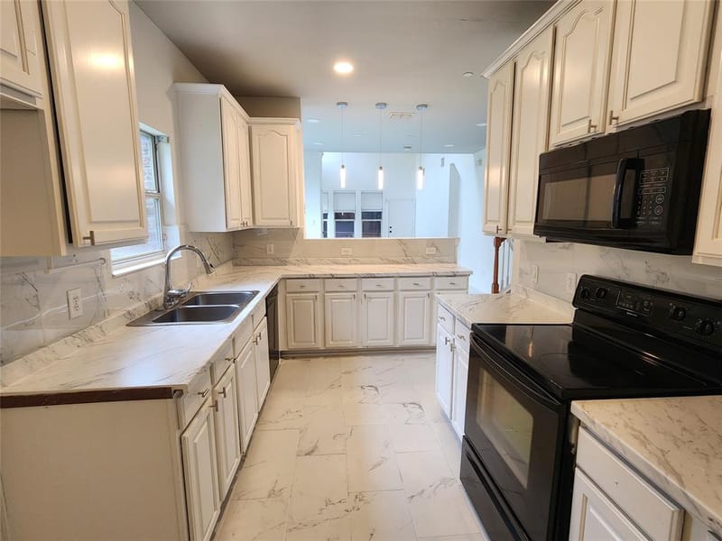 2973 Saint Andrews Drive, Lewisville TX 75067 - Photo 9