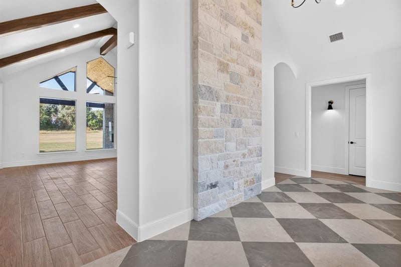 129 Heritage Springs Drive, Weatherford TX 76087 - Photo 7