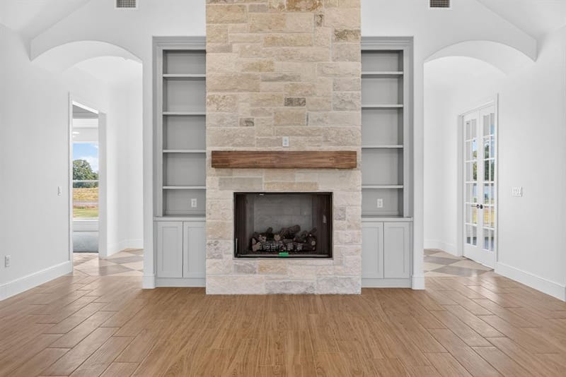 129 Heritage Springs Drive, Weatherford TX 76087 - Photo 8