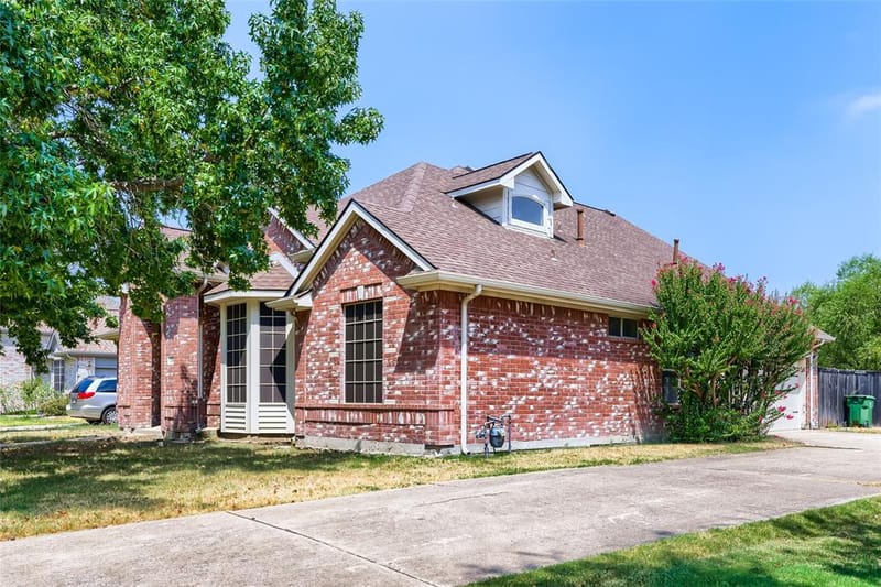 316 Shady Timbers Lane, Murphy TX 75094 - Photo 2