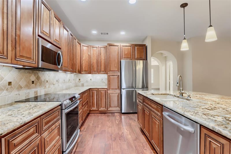 316 Shady Timbers Lane, Murphy TX 75094 - Photo 11