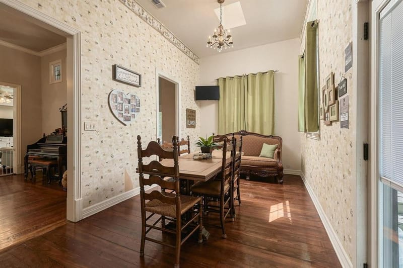 605 S Bond Street, Whitewright TX 75491 - Photo 16