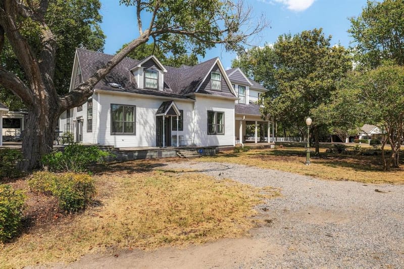605 S Bond Street, Whitewright TX 75491 - Photo 35