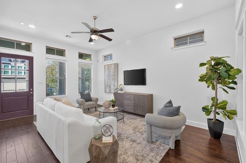 5451 Ashby Grove Street, Dallas TX 75209 - Photo 7