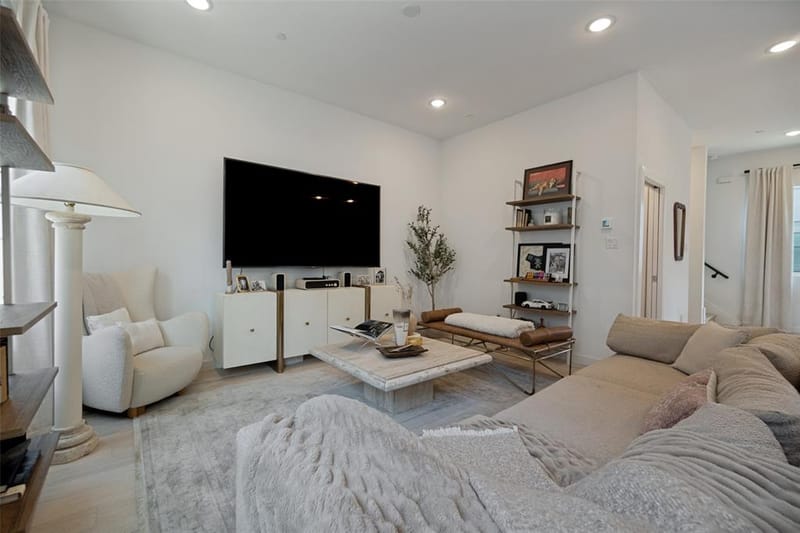 427 W 10th Street # 601, Dallas TX 75208 - Photo 10