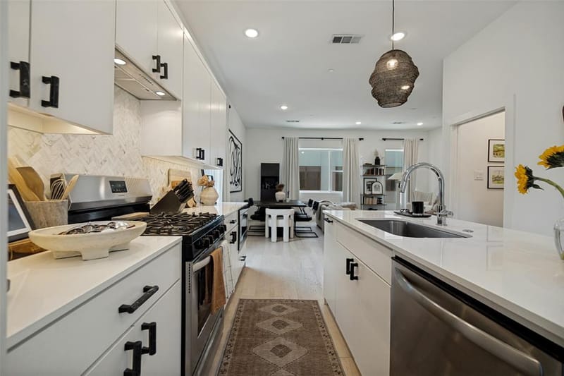 427 W 10th Street # 601, Dallas TX 75208 - Photo 14