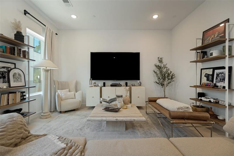 427 W 10th Street # 601, Dallas TX 75208 - Photo 11