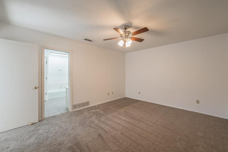 3014 Friendswood Drive, Arlington TX 76013 - Photo 11