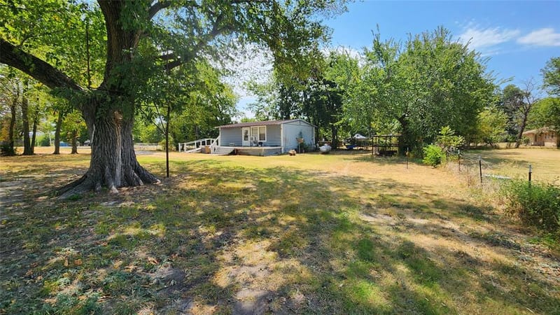 197 Gladys Street, Lone Oak TX 75453