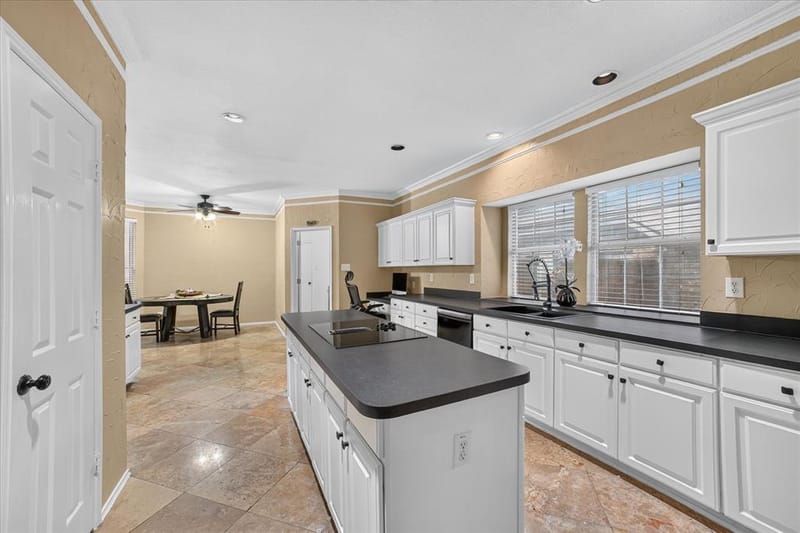 5002 Petersburg Drive, Rowlett TX 75088 - Photo 9