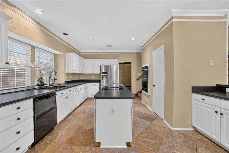 5002 Petersburg Drive, Rowlett TX 75088 - Photo 8