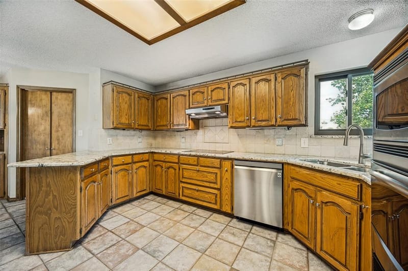 705 Michelle Place, Coppell TX 75019 - Photo 7