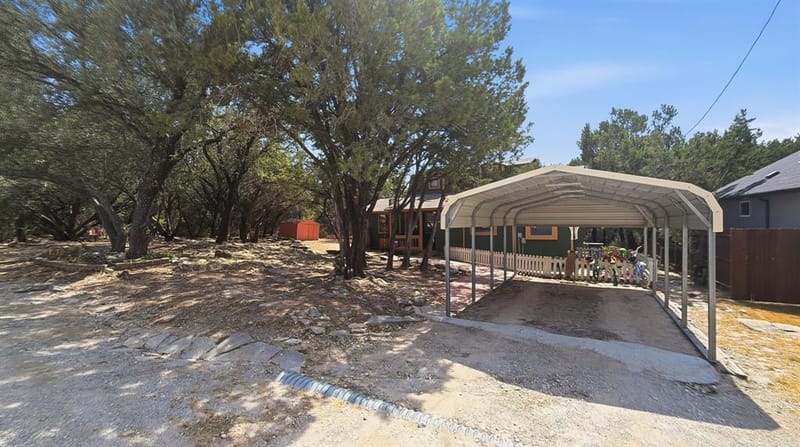 5716 San Jacinto Drive, Granbury TX 76048 - Photo 7